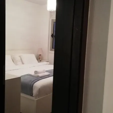 Quiet, Spacious, Luxury 2-bedroom With Sea View. Apartment *